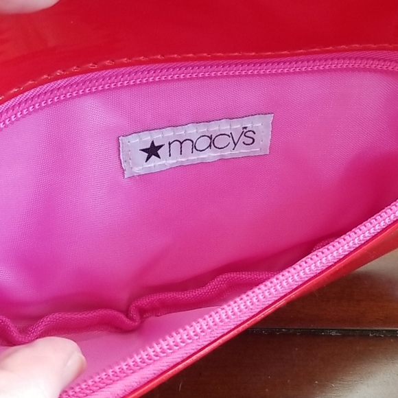 💋 MAKEUP POUCH - Picture 4 of 5